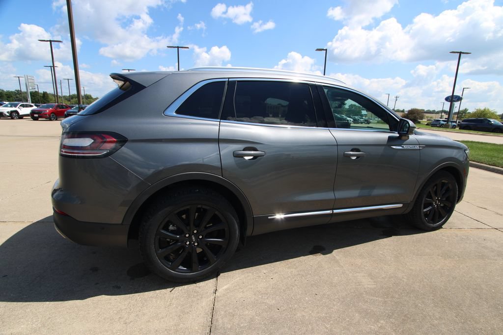 Used 2023 Lincoln Nautilus Reserve w/ Equipment Group 201A AWD/4WD image 5
