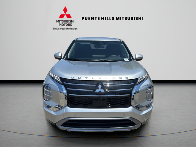 New 2026 Mitsubishi Outlander SE FWD image 2