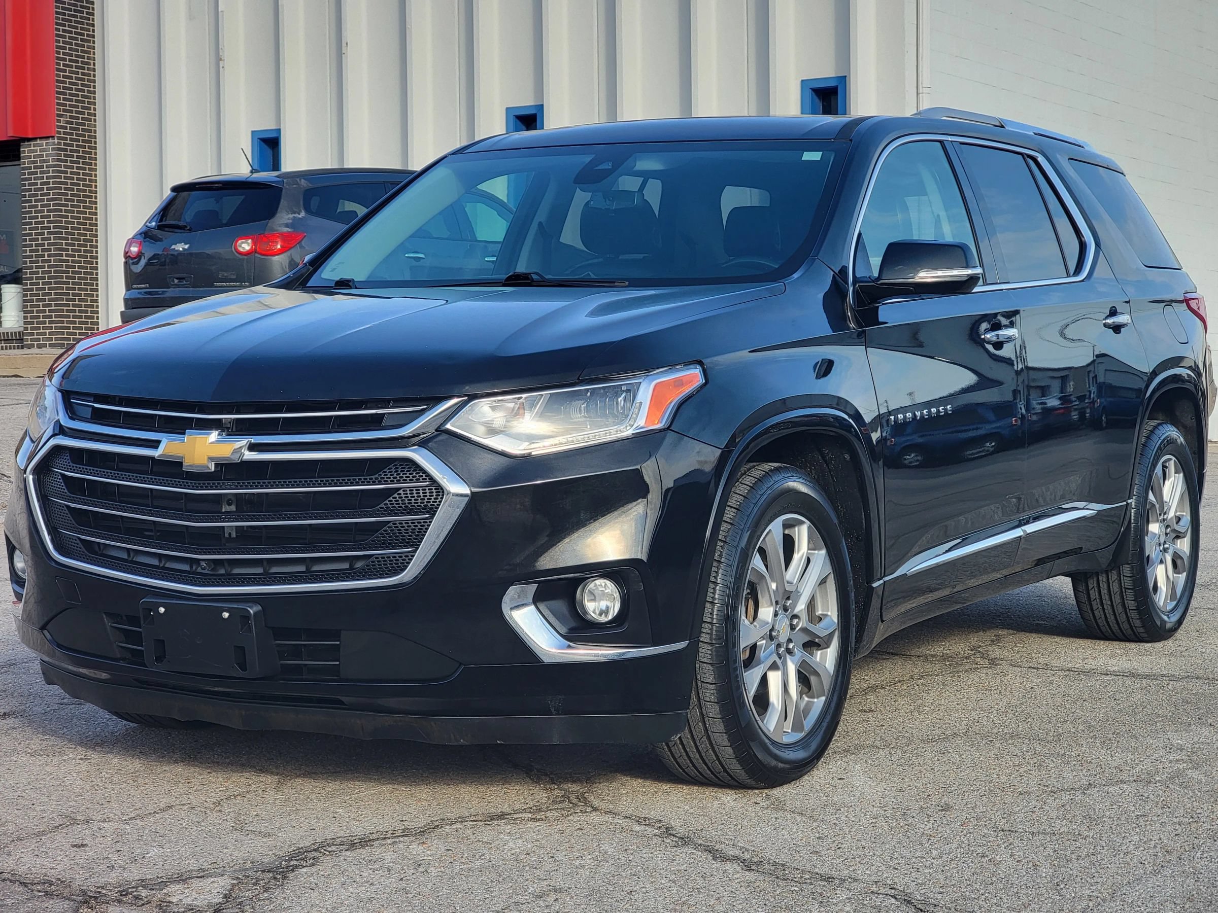 Used 2018 Chevrolet Traverse Premier AWD/4WD image 3