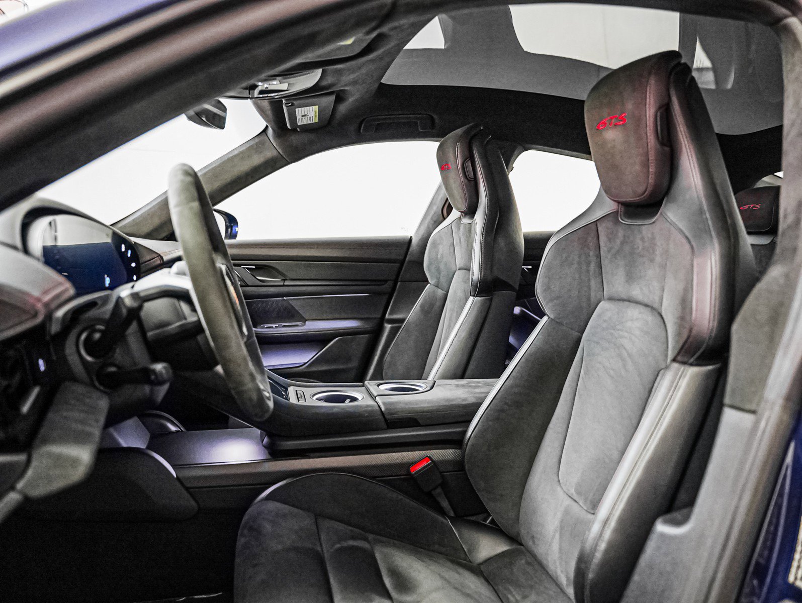 Certified 2023 Porsche Taycan GTS image 5