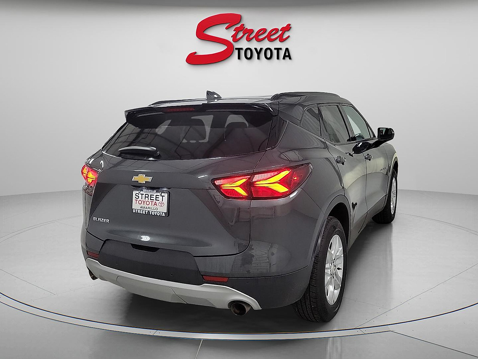 Used 2020 Chevrolet Blazer LT FWD image 4