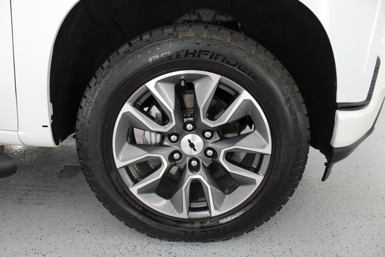 Used 2020 Chevrolet Silverado 1500 RST AWD/4WD image 88
