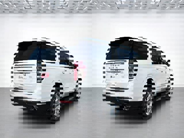 Used 2023 Chevrolet Suburban High Country image 4