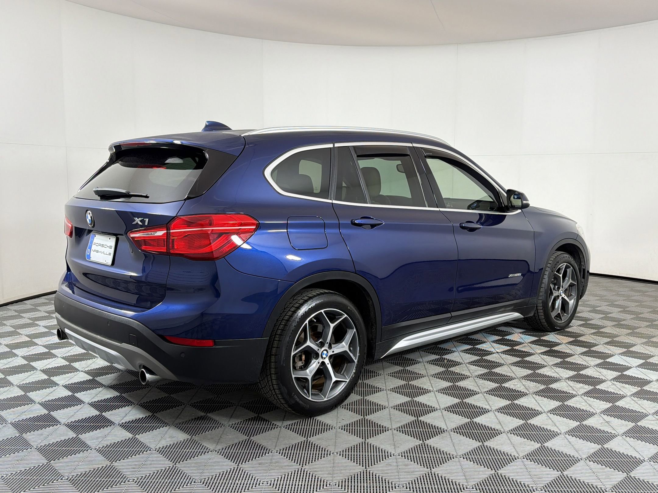 Used 2016 BMW X1 xDrive28i AWD/4WD image 10