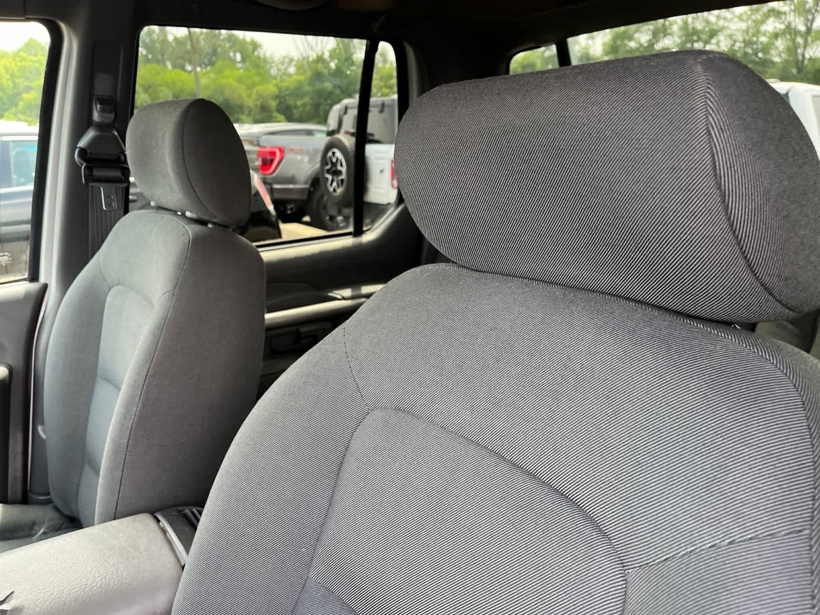 Used 2001 Ford Explorer Sport Trac 4x4 image 26