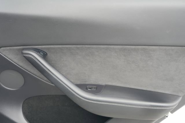 Used 2023 Tesla Model Y Long Range AWD/4WD image 22