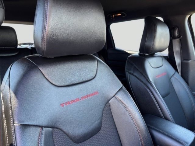 Used 2024 Jeep Compass Trailhawk AWD/4WD image 31