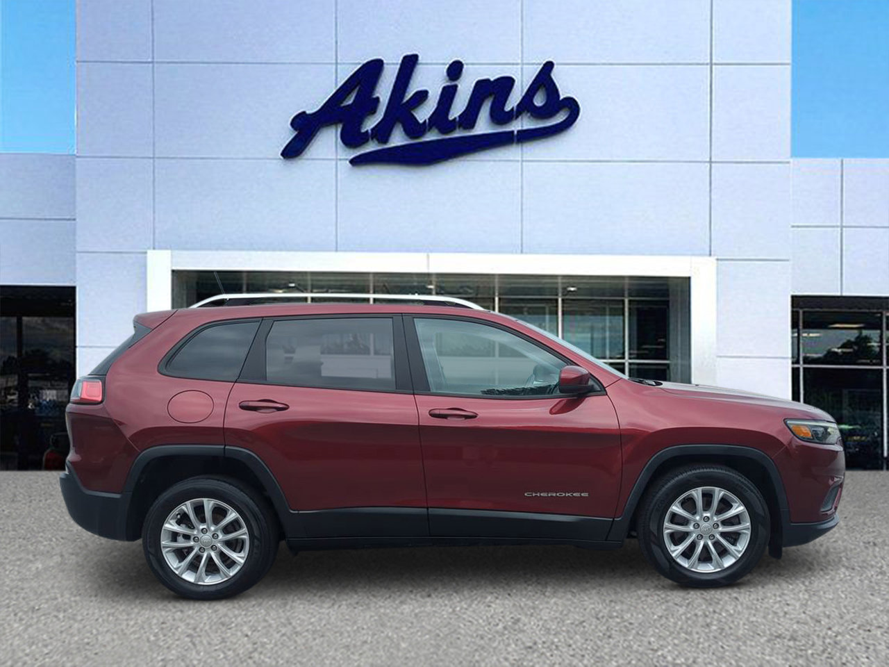 Used 2020 Jeep Cherokee Latitude FWD image 1