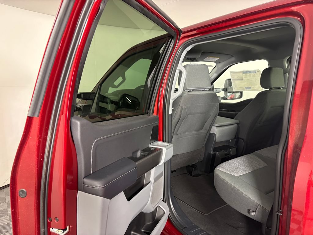 New 2026 Ford F350 XLT w/ XLT Premium Package AWD/4WD image 29