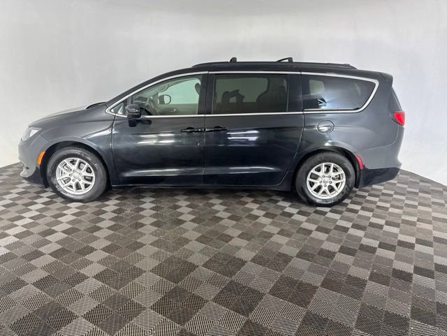 Used 2020 Chrysler Voyager Lxi FWD image 10