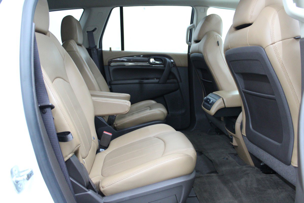 Used 2016 Buick Enclave Premium w/ Experience Buick Package FWD image 12