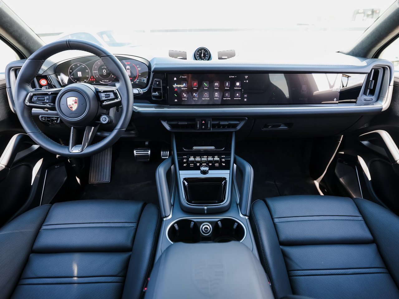 New 2025 Porsche Cayenne GTS image 23