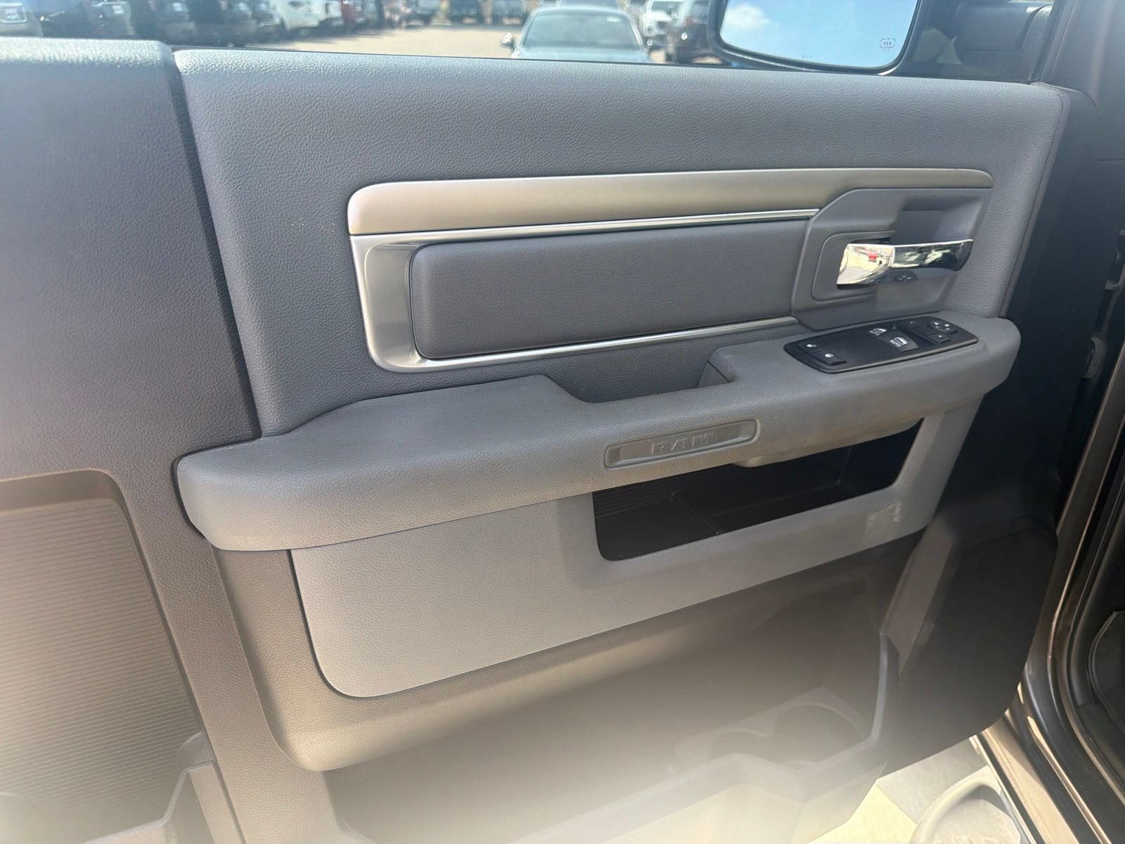 Used 2014 RAM 1500 Express RWD image 11