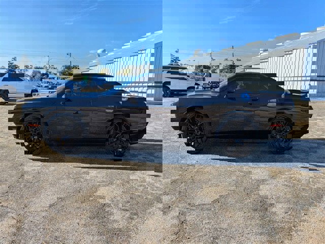 Used 2023 Dodge Challenger SXT image 7