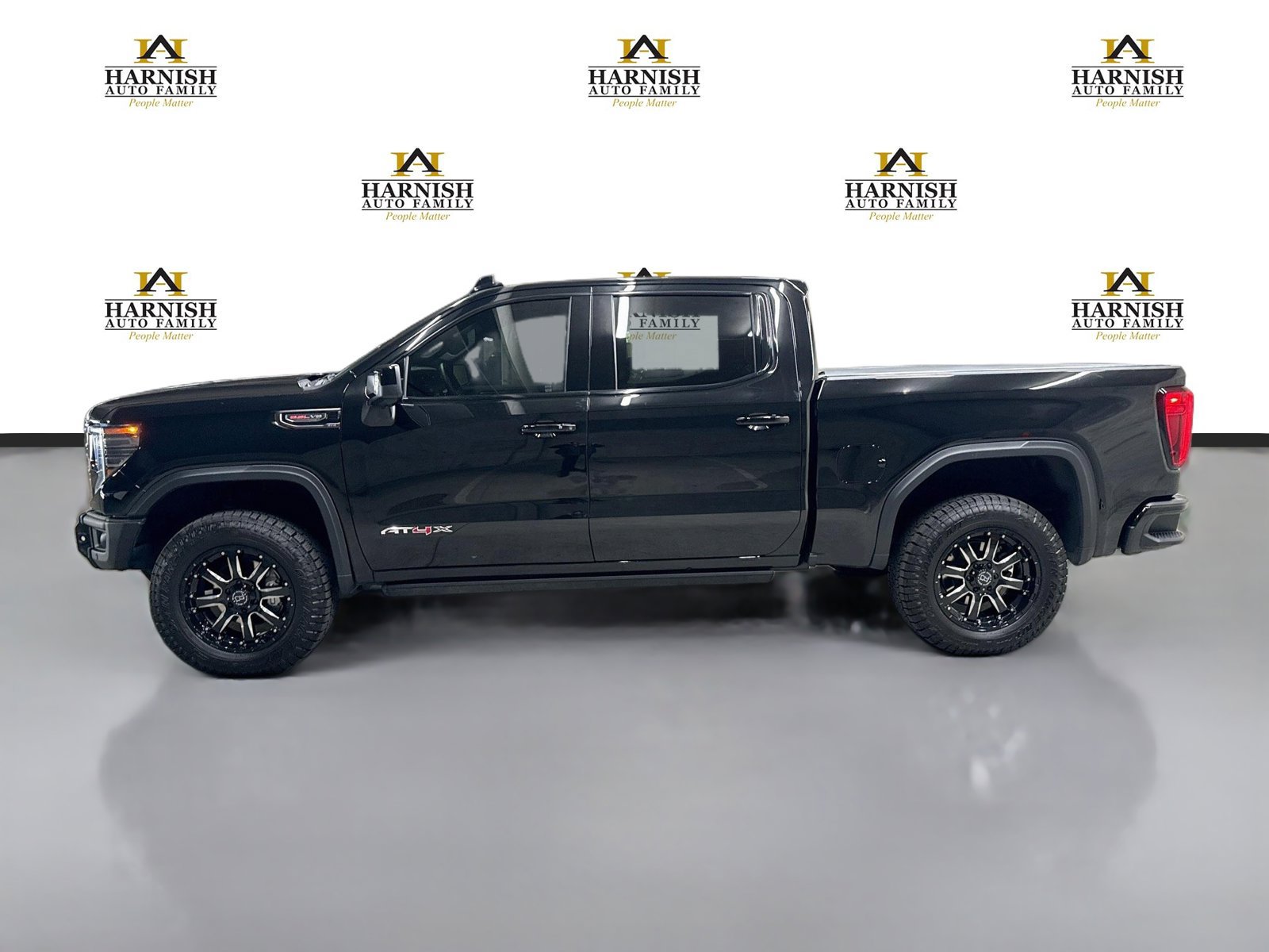 Used 2026 GMC Sierra 1500 AT4X AWD/4WD image 10