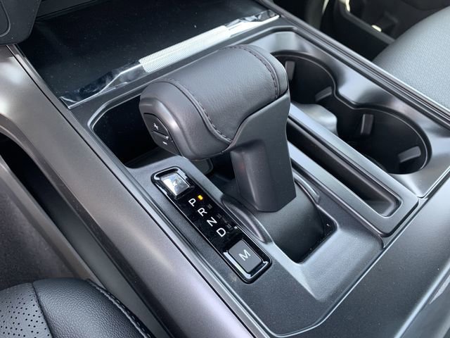 New 2025 Ford F150 Lariat w/ Equipment Group 502A High image 25