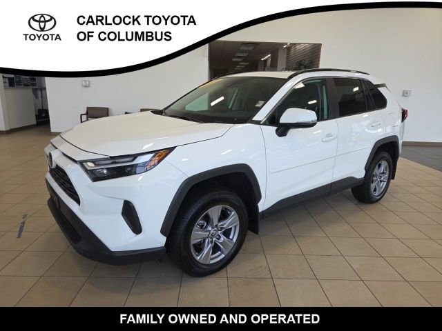 Used 2022 Toyota RAV4 XLE w/ Convenience Package AWD/4WD image 3