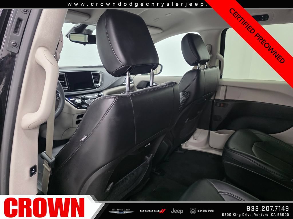 Certified 2024 Chrysler Pacifica Limited FWD image 18