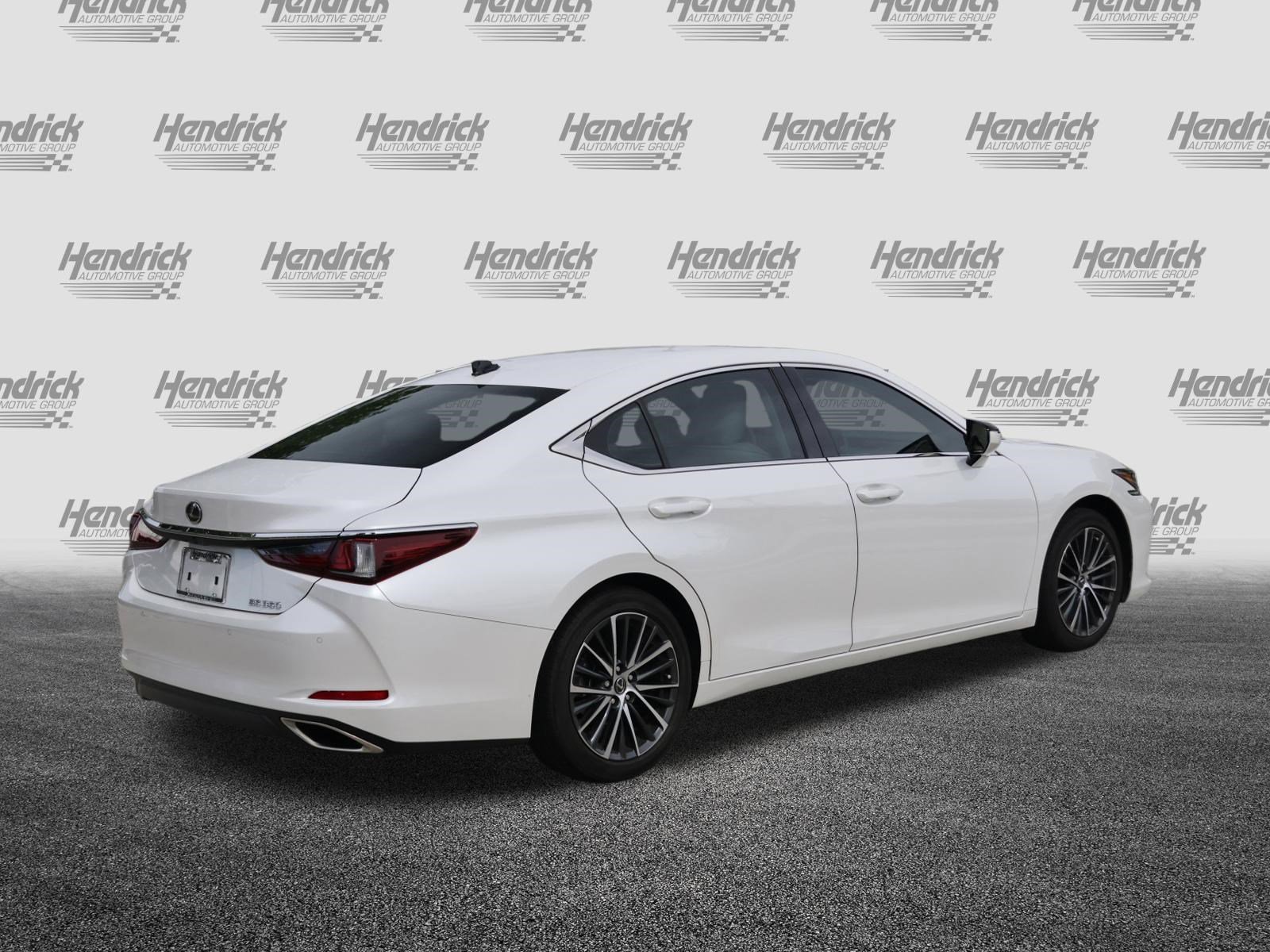 Used 2023 Lexus ES 350 w/ Premium Package image 9