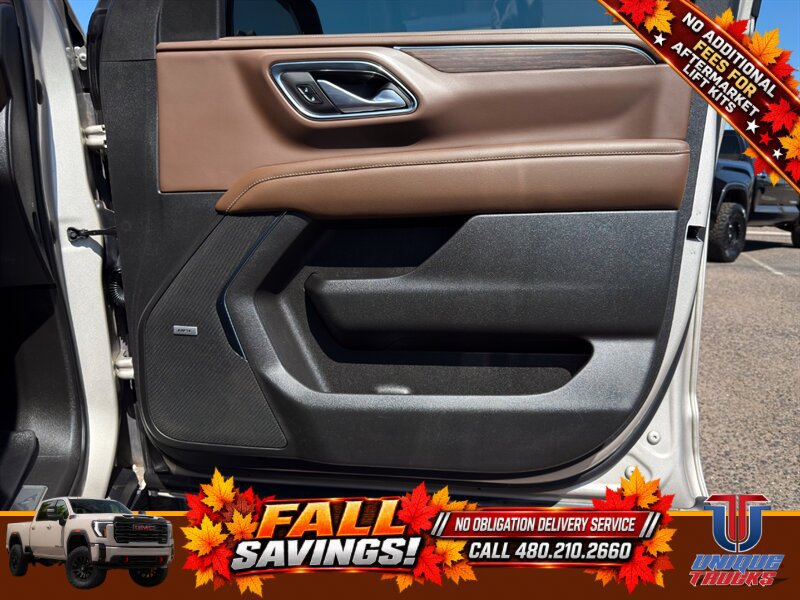 Used 2022 Chevrolet Suburban High Country AWD/4WD image 29