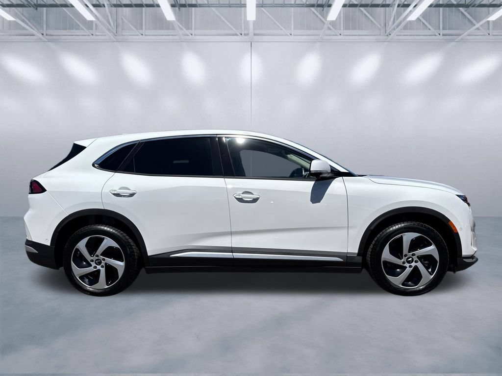 New 2027 VinFast VF 8 Eco AWD/4WD image 3