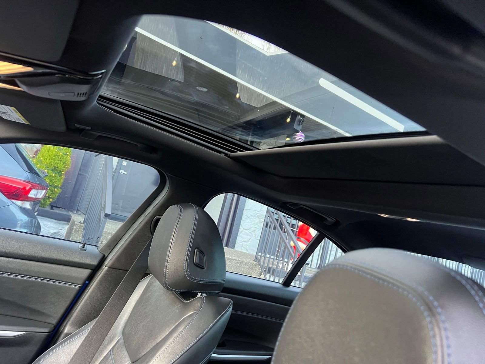 Used 2020 BMW M340i w/ Parking Assistance Package image 25