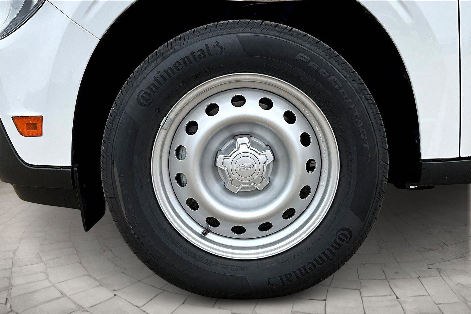 New 2025 Ford Maverick XL w/ 4K Tow Package image 13