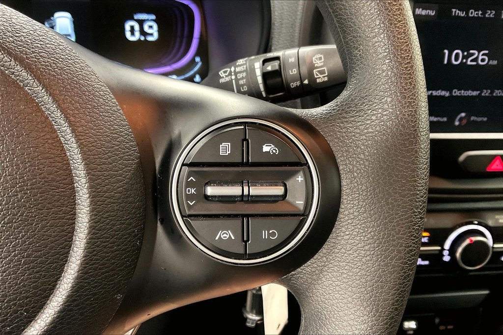Used 2025 Kia Soul LX w/ LX Technology Package FWD image 25