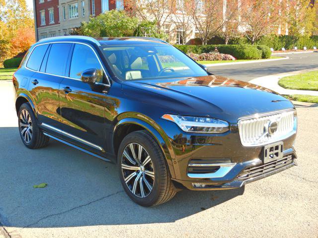 Used 2025 Volvo XC90 B6 Plus image 3