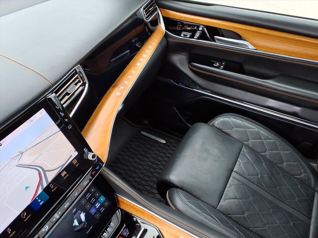 Used 2024 Jeep Grand Wagoneer L Series III image 18