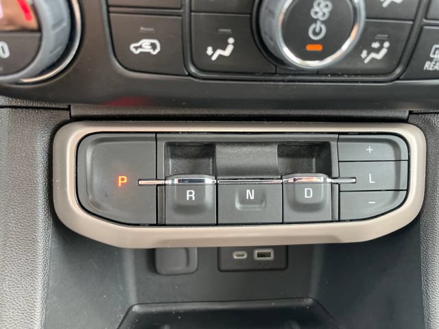 Used 2023 GMC Acadia Denali w/ Denali Technology Package AWD/4WD image 17