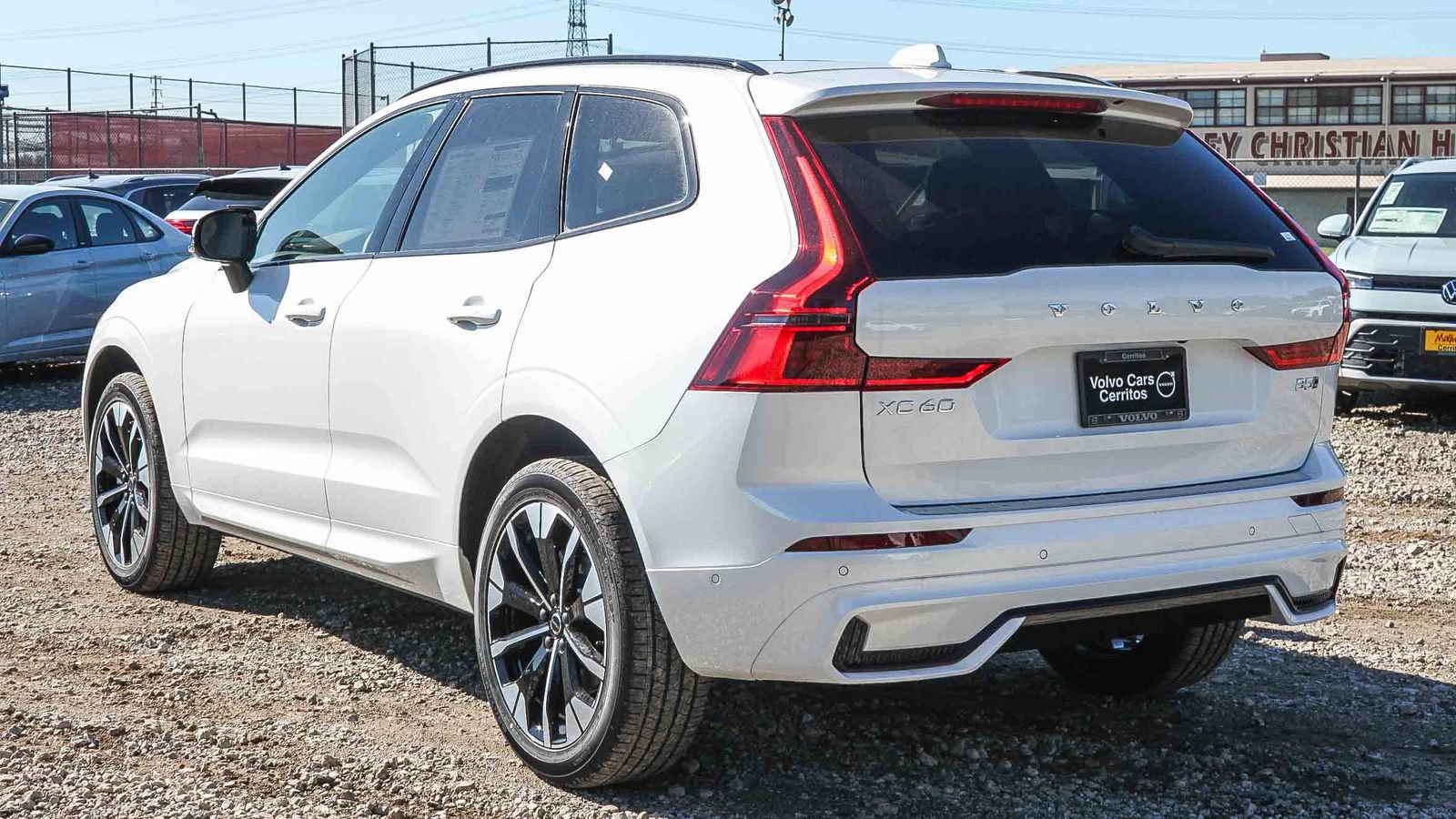 New 2026 Volvo XC60 B5 Plus w/ Protection Package Premier AWD/4WD image 8
