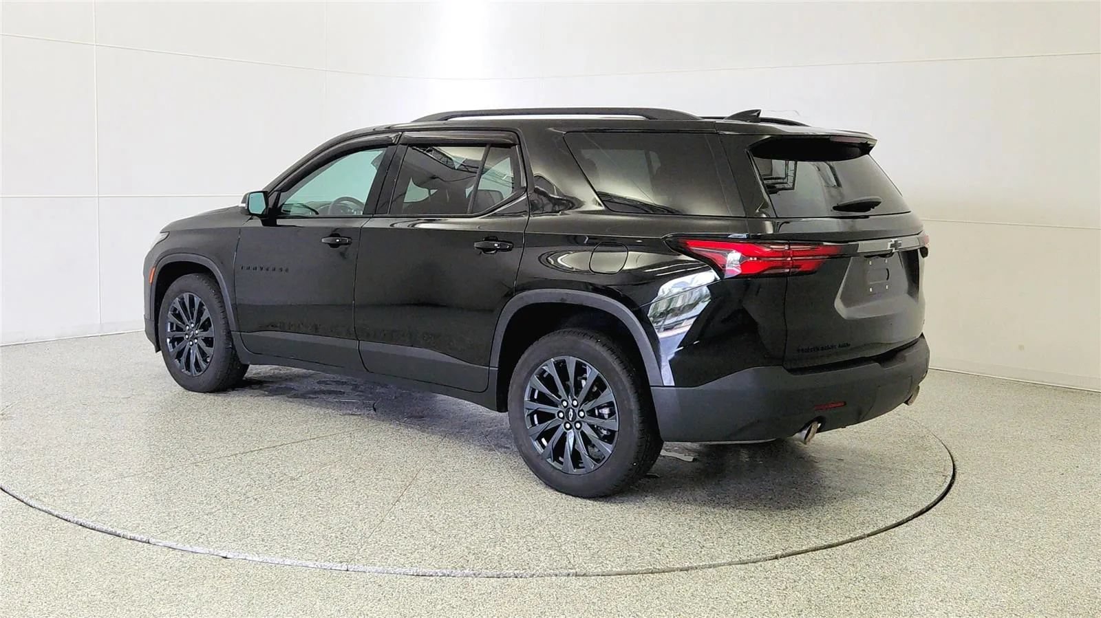 Used 2023 Chevrolet Traverse RS AWD/4WD image 6