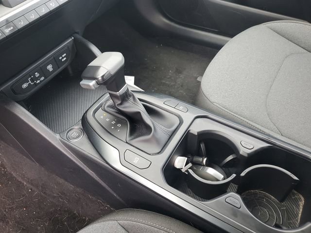 New 2025 Kia K4 LXS image 17