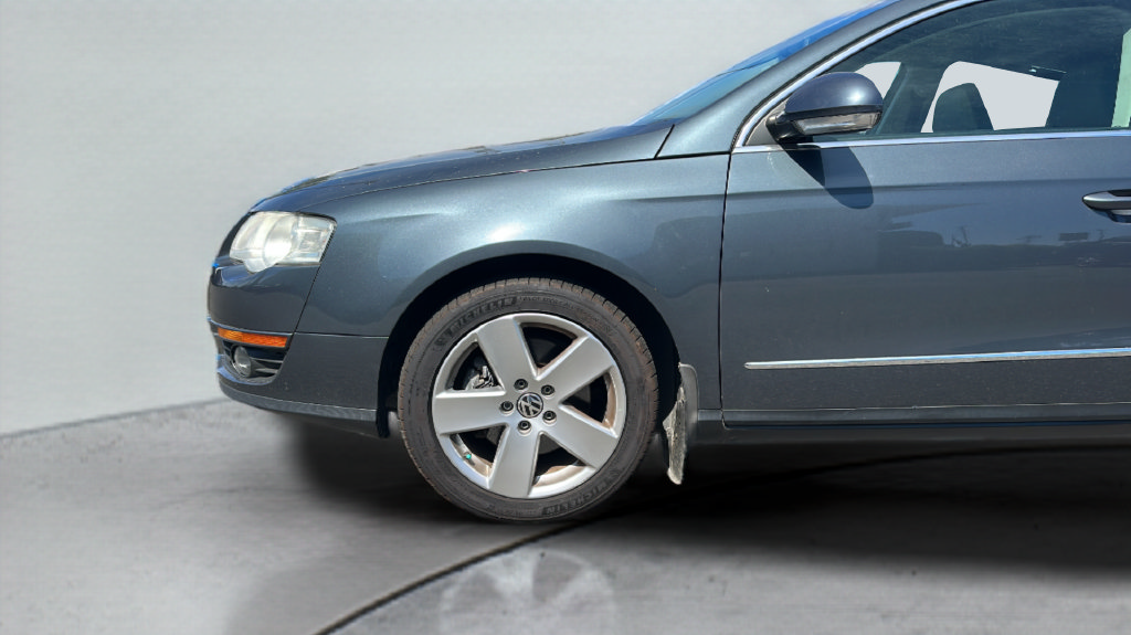 Used 2009 Volkswagen Passat Komfort FWD image 48