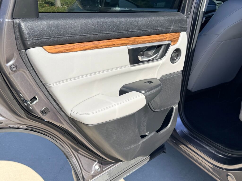 Used 2020 Honda CR-V EX-L image 17