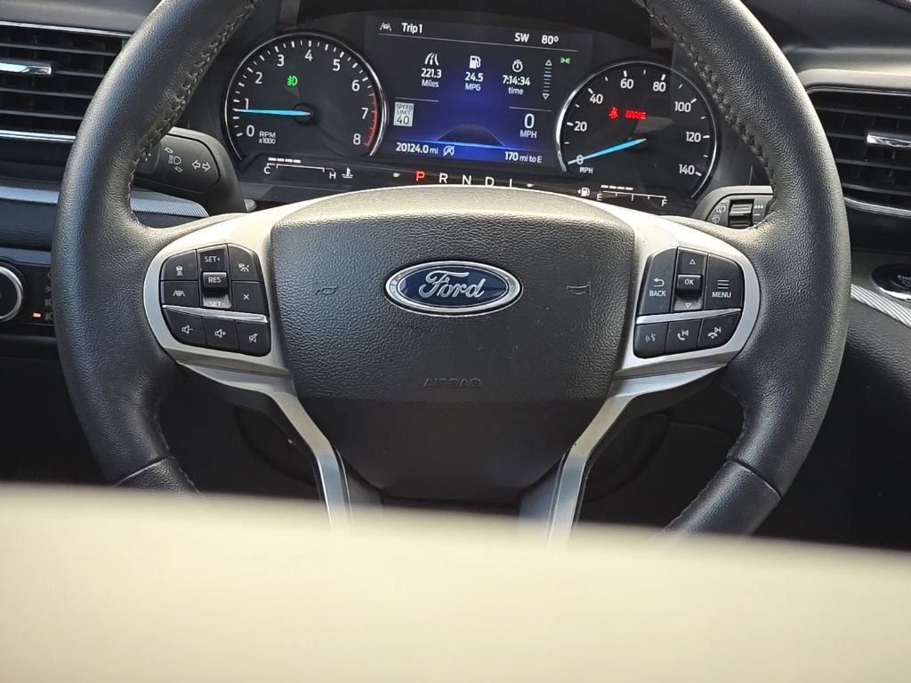 Used 2023 Ford Explorer XLT w/ Equipment Group 202A image 29