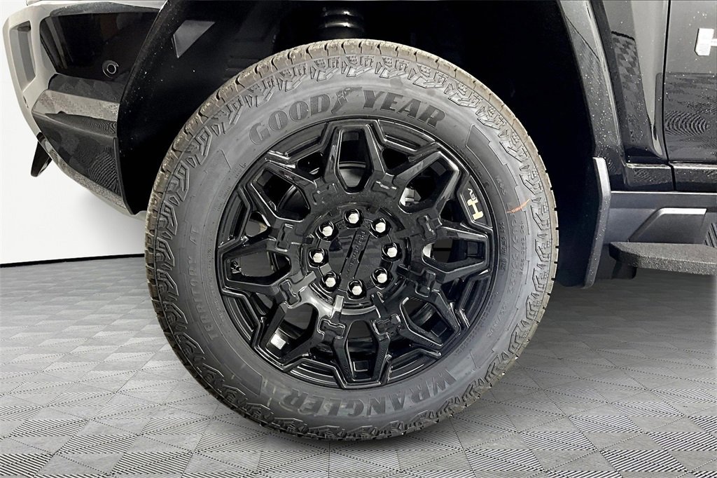 New 2026 GMC Hummer EV SUV image 13