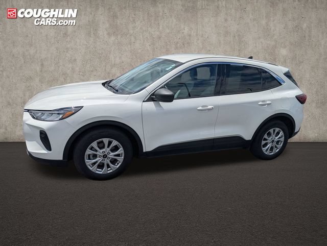Used 2023 Ford Escape Active w/ Cold Weather Package FWD image 4