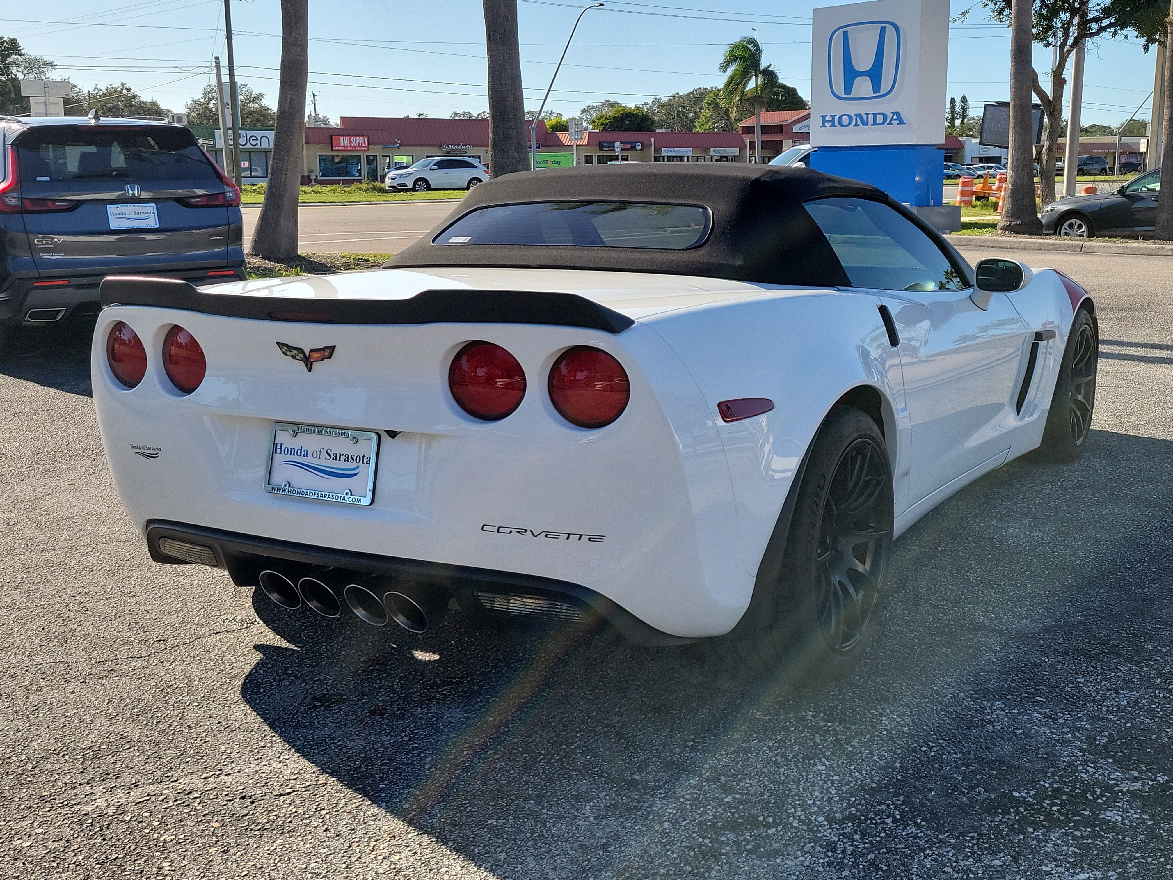 Used 2011 Chevrolet Corvette Grand Sport w/ Preferred Equipment Group RWD image 7