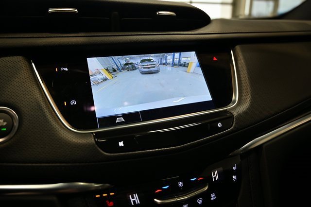 Used 2025 Cadillac XT5 Premium Luxury image 18