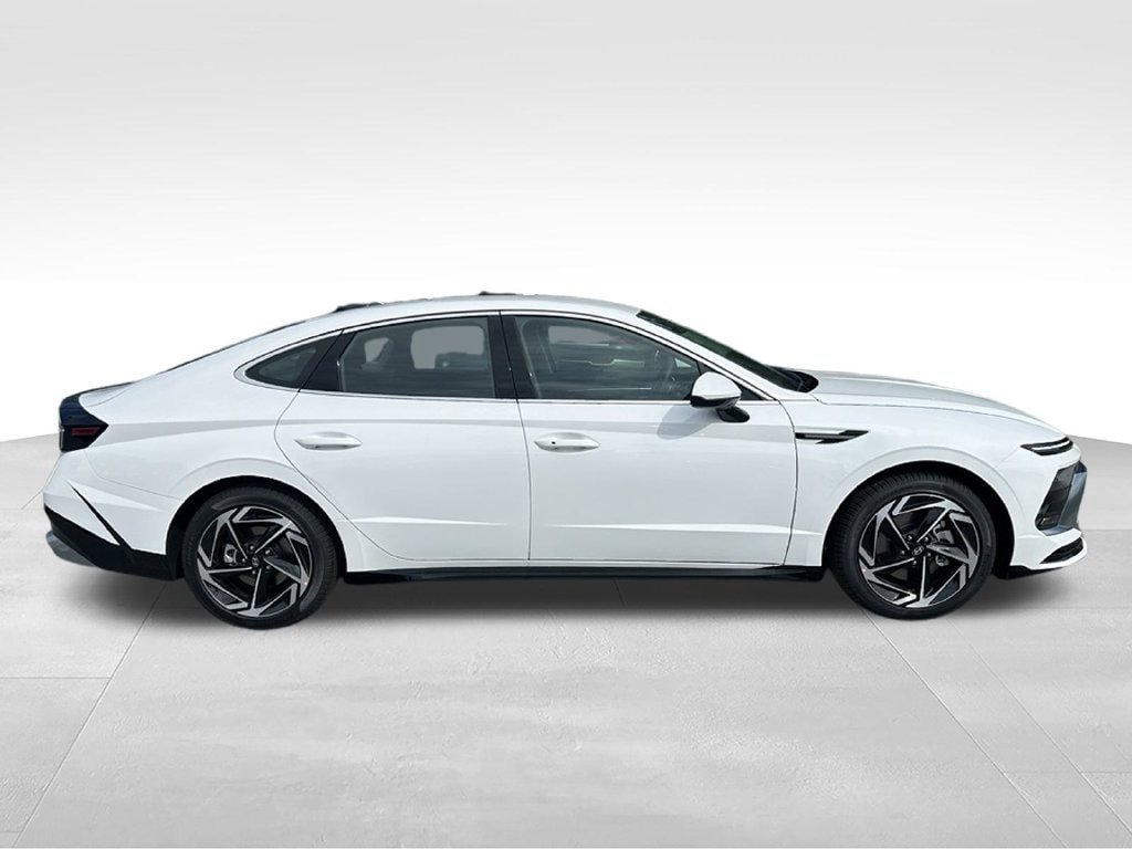 New 2026 Hyundai Sonata SEL AWD/4WD image 8