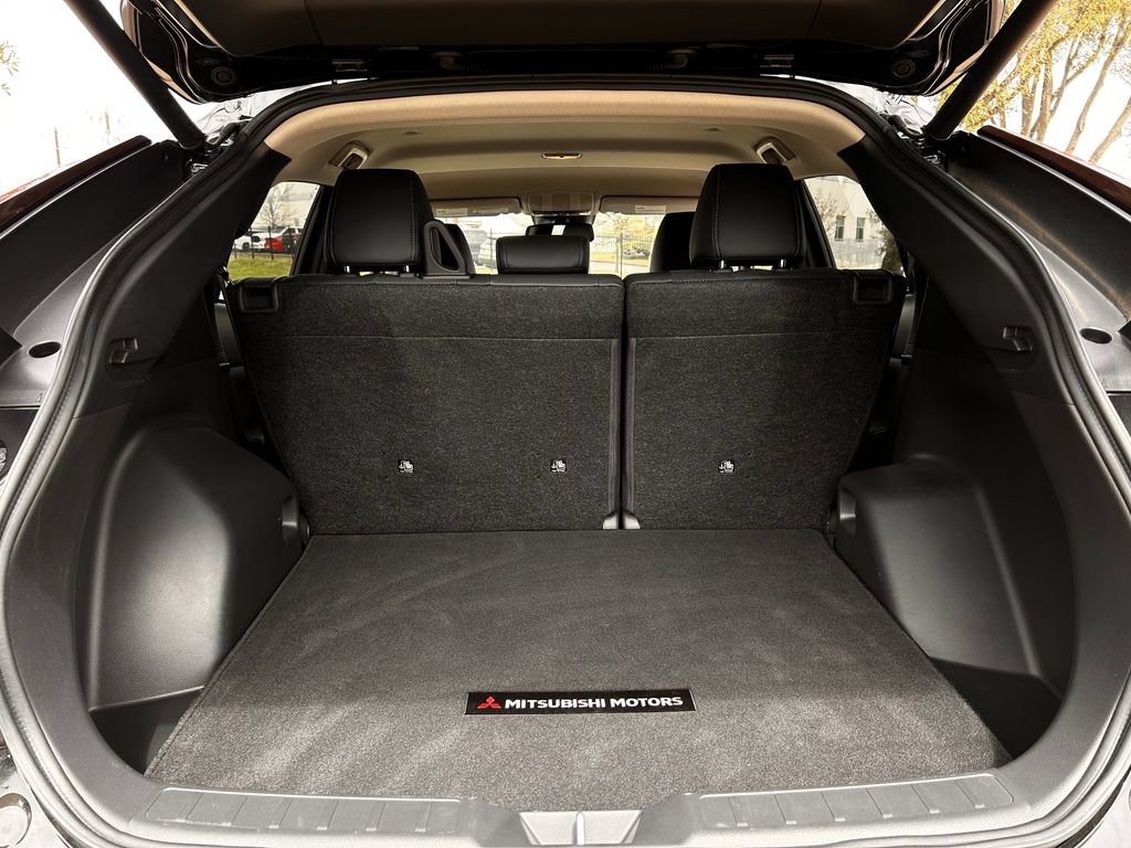 Used 2026 Mitsubishi Eclipse Cross SE image 28