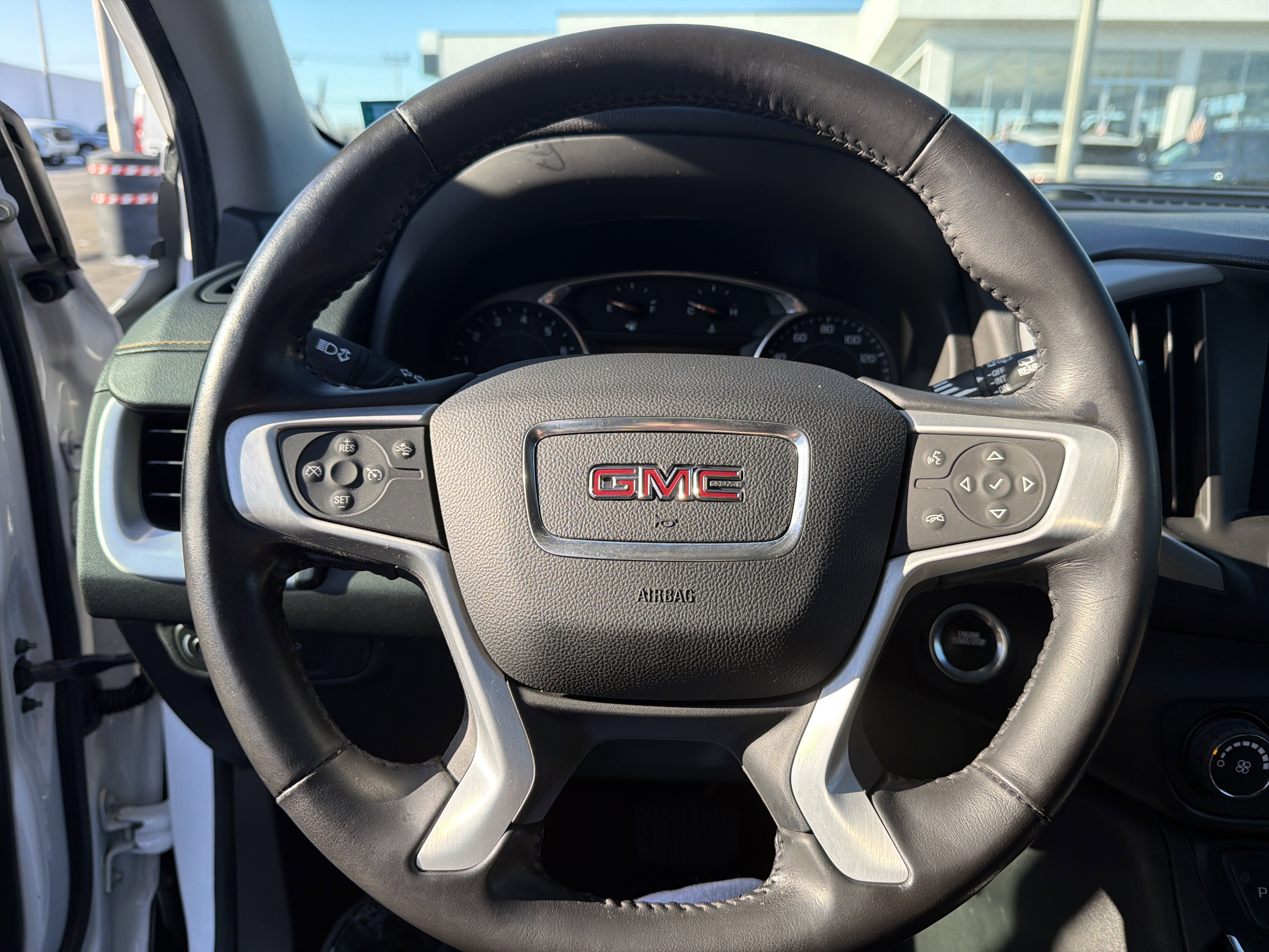Used 2020 GMC Terrain SLE image 10