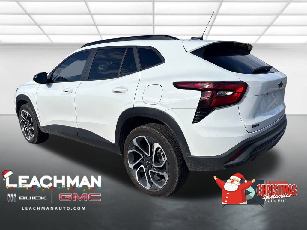 Certified 2025 Chevrolet Trax RS w/ Sunroof Package image 7