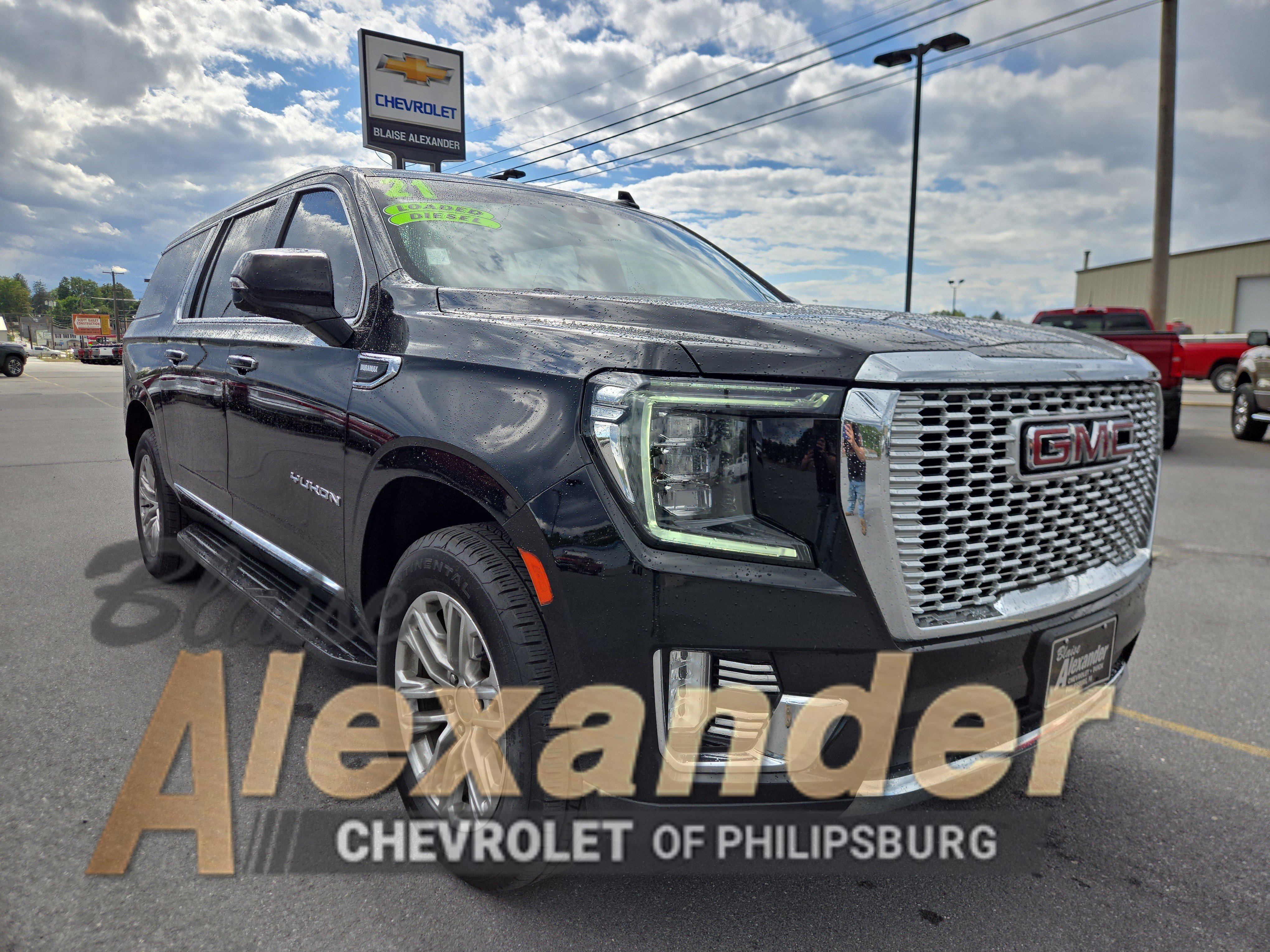 Used 2021 GMC Yukon XL SLT w/ SLT Luxury Package