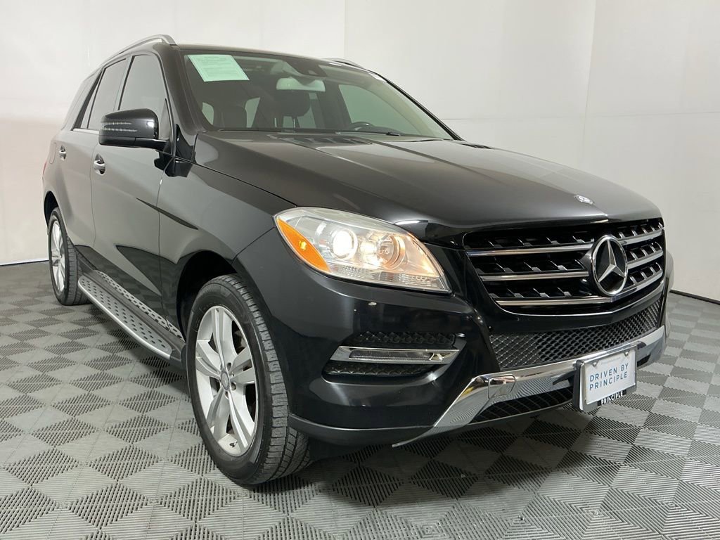 Used 2015 Mercedes-Benz ML 250 BlueTEC 4MATIC image 4