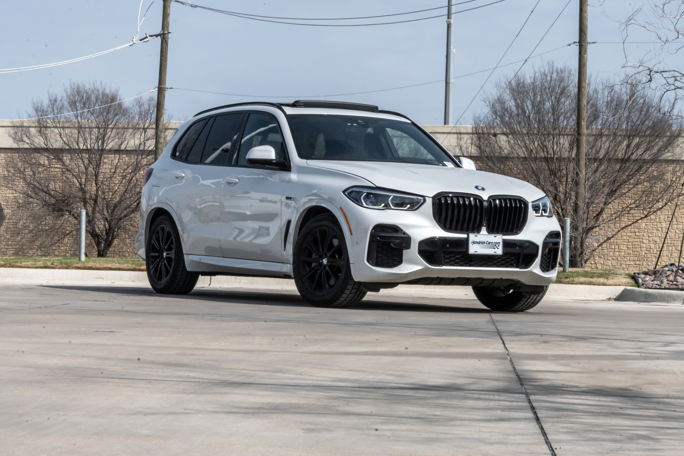 Certified 2023 BMW X5 xDrive45e w/ Executive Package image 2