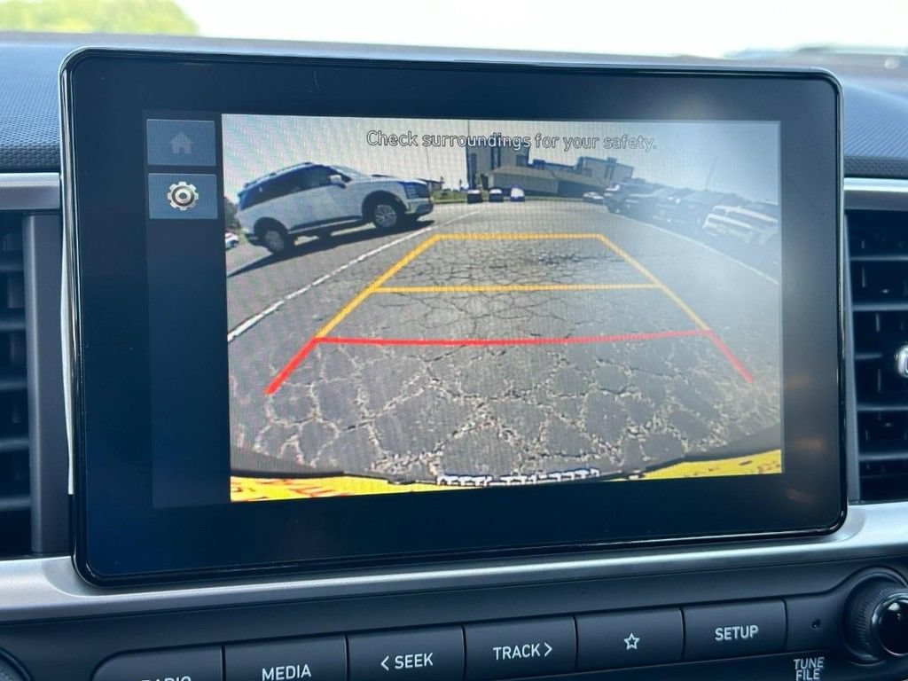 Used 2026 Hyundai Venue SEL FWD image 14