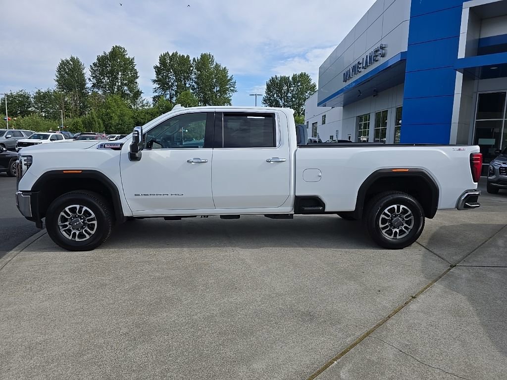 Used 2024 GMC Sierra 3500 SLT w/ X31 Off-Road Package image 2